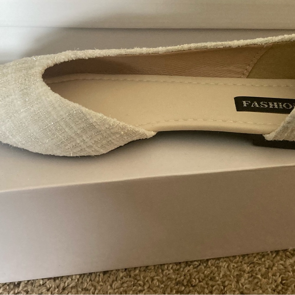 Women's Cream Flats